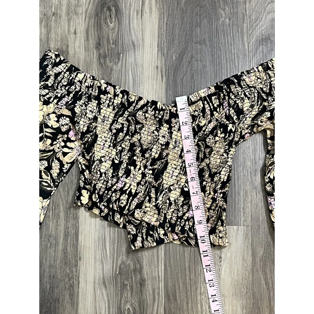 Free People East To The West Smocked Top Womens Size‎ XS Black Floral